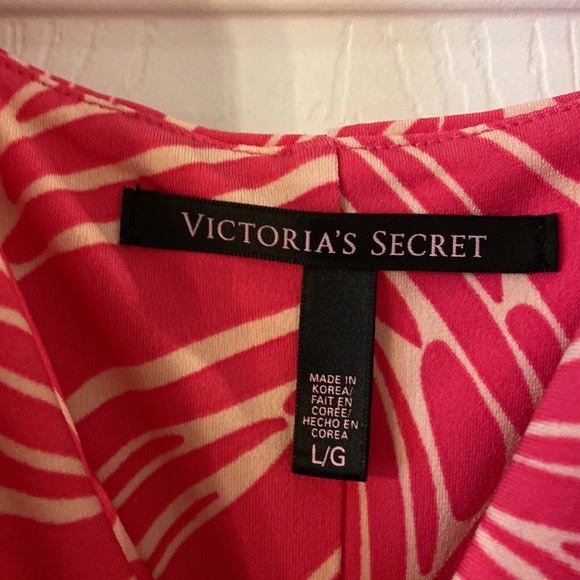 Victoria Secret Dress size L length 50” bust 36” pink and white color - Picture 4 of 12